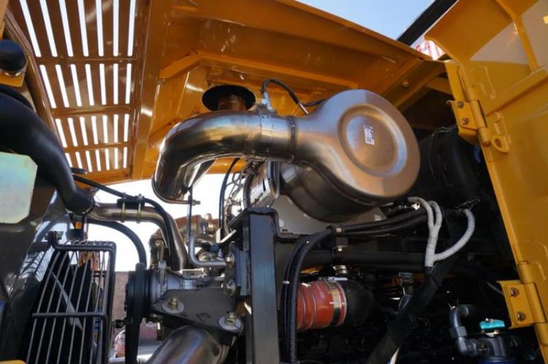  Hình ảnh minh họa cách các công nghệ xử lý khí thải như SCR và EGR hoạt động để giảm khí NOx trên xe ô tô 